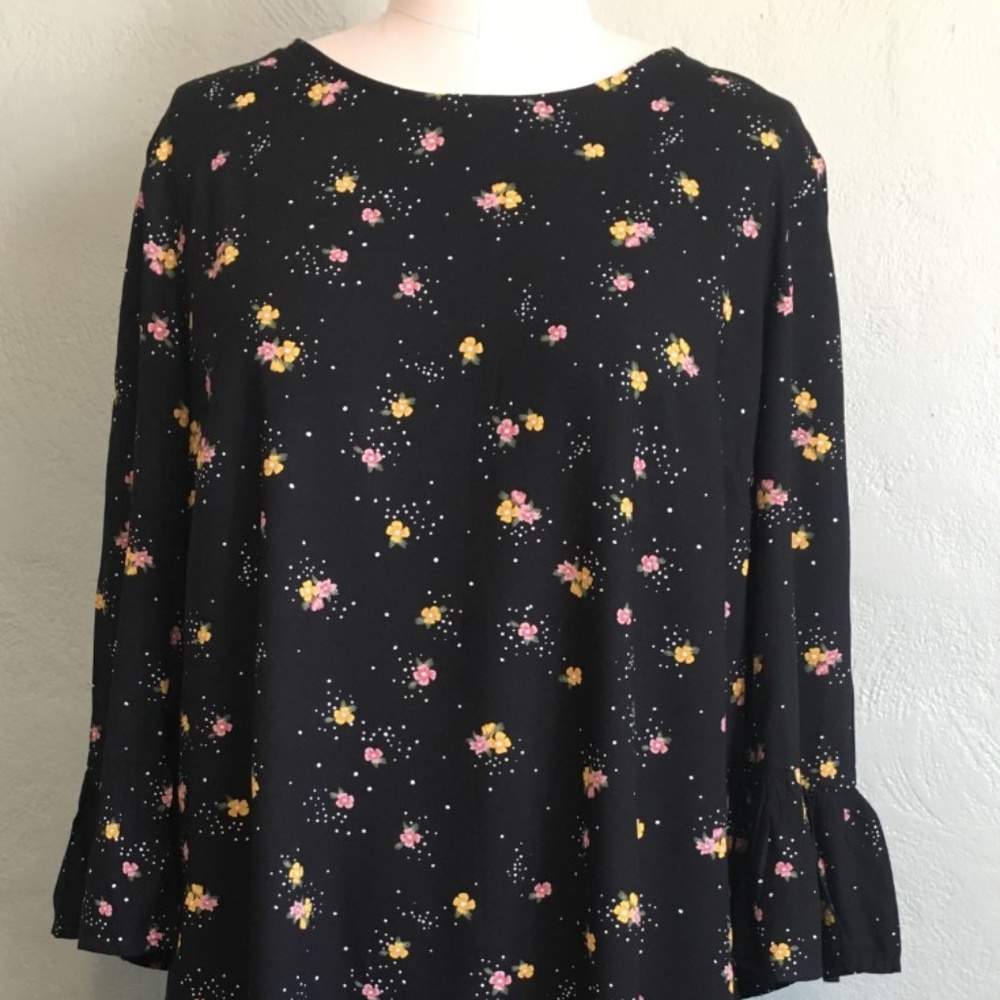 Old Navy black floral dress with long sleeves